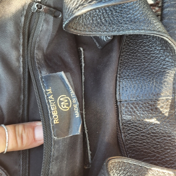 Roberta M Italian pebbled leather handbag - Picture 6 of 9